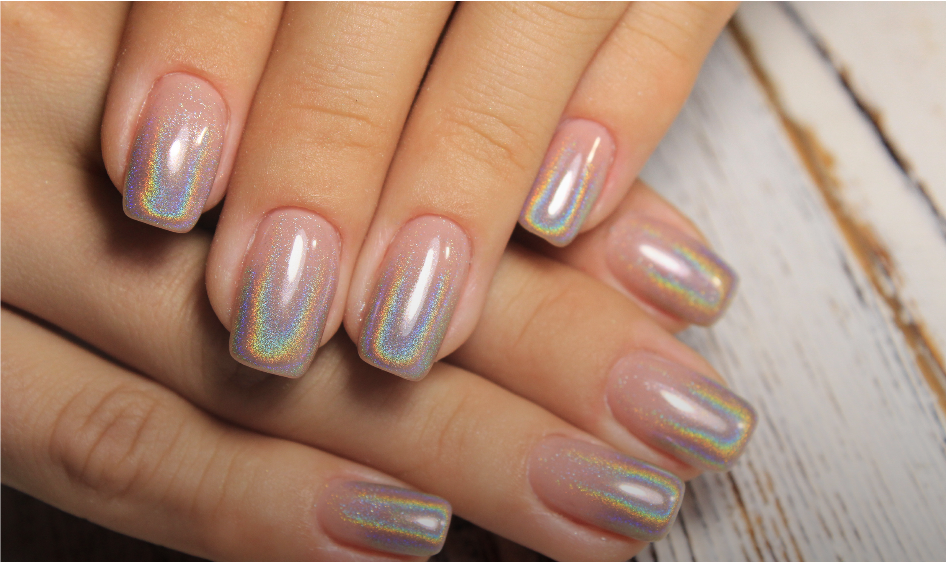 Best Chrome Nail Powders for a Long-Lasting Mirror Shine
