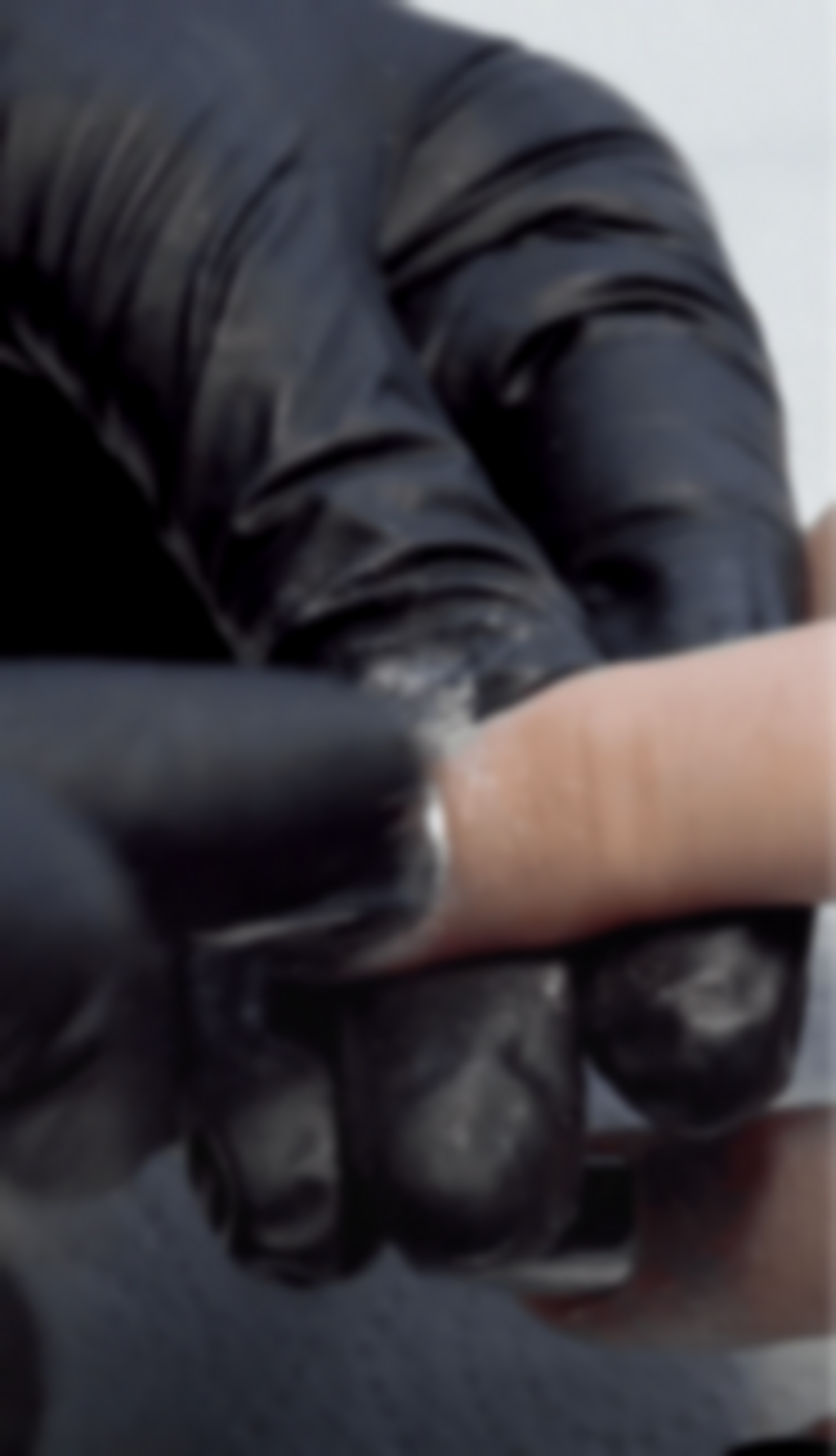 How to Apply Chrome Nail Powder Like a Pro: A Step-by-Step Guide